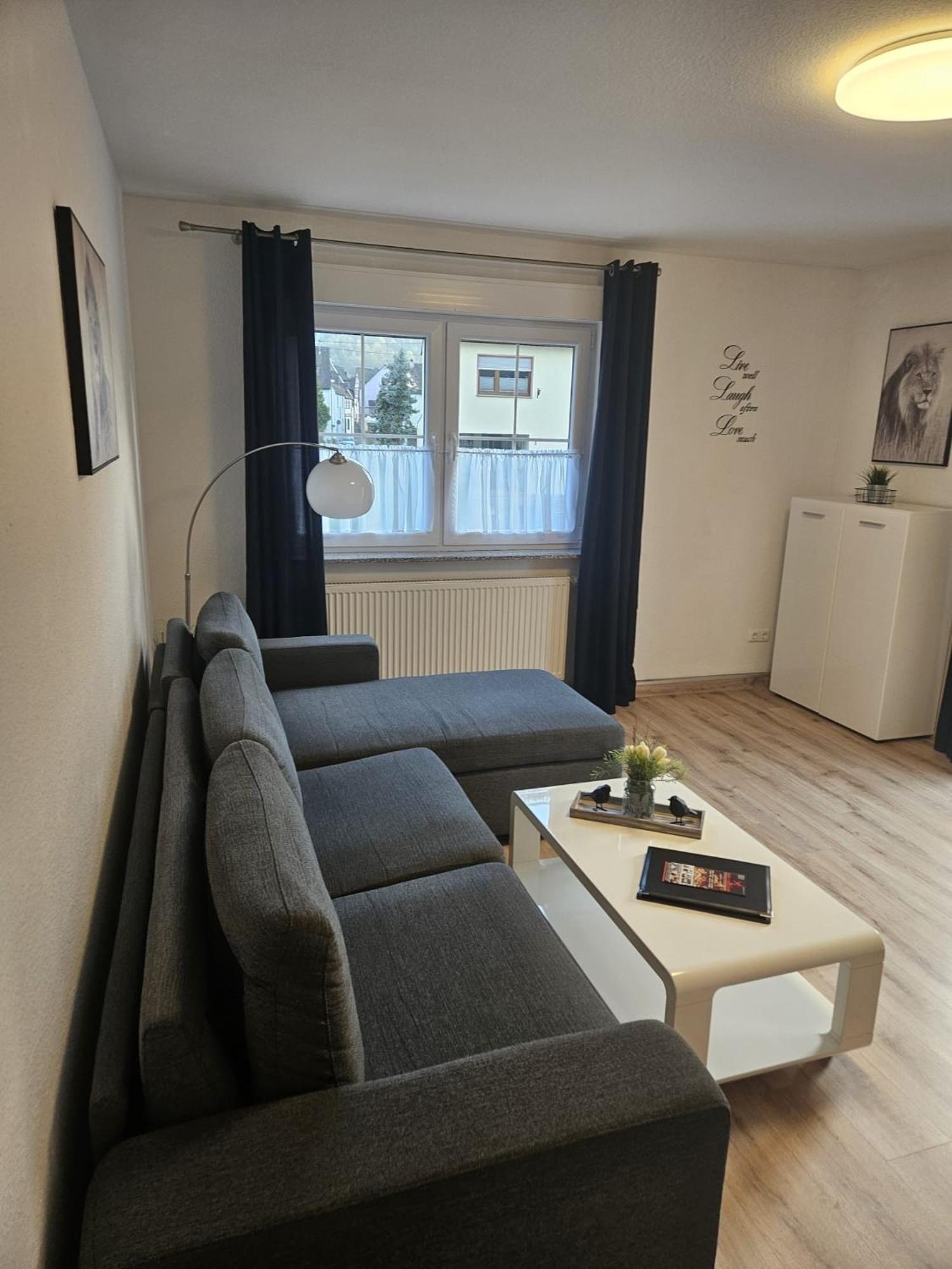 טריס-קארדן Hakans Moselblick Ferienwohnung מראה חיצוני תמונה
